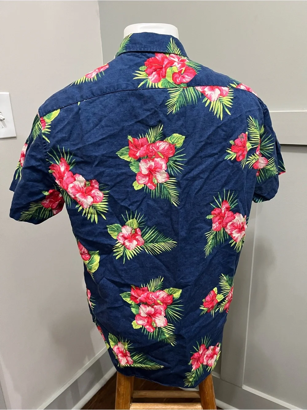 Men's J.Crew Navy Floral Button-Up short sleeve shirt
